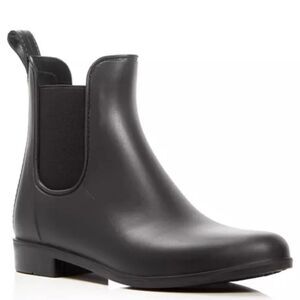 SAM EDELMAN Tinsley Matte Chelsea Rain Booties Boots Black Size 8